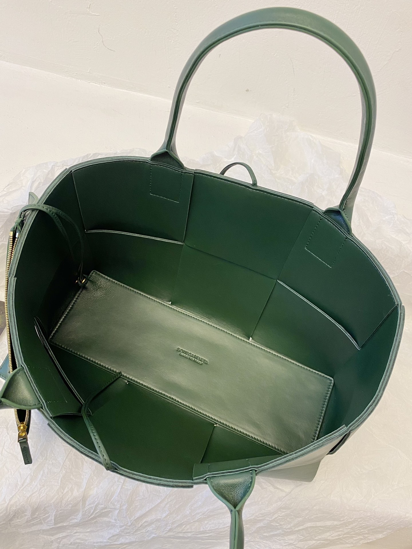 Bo*te*ga ve*ne*tatote-41×27×14cm