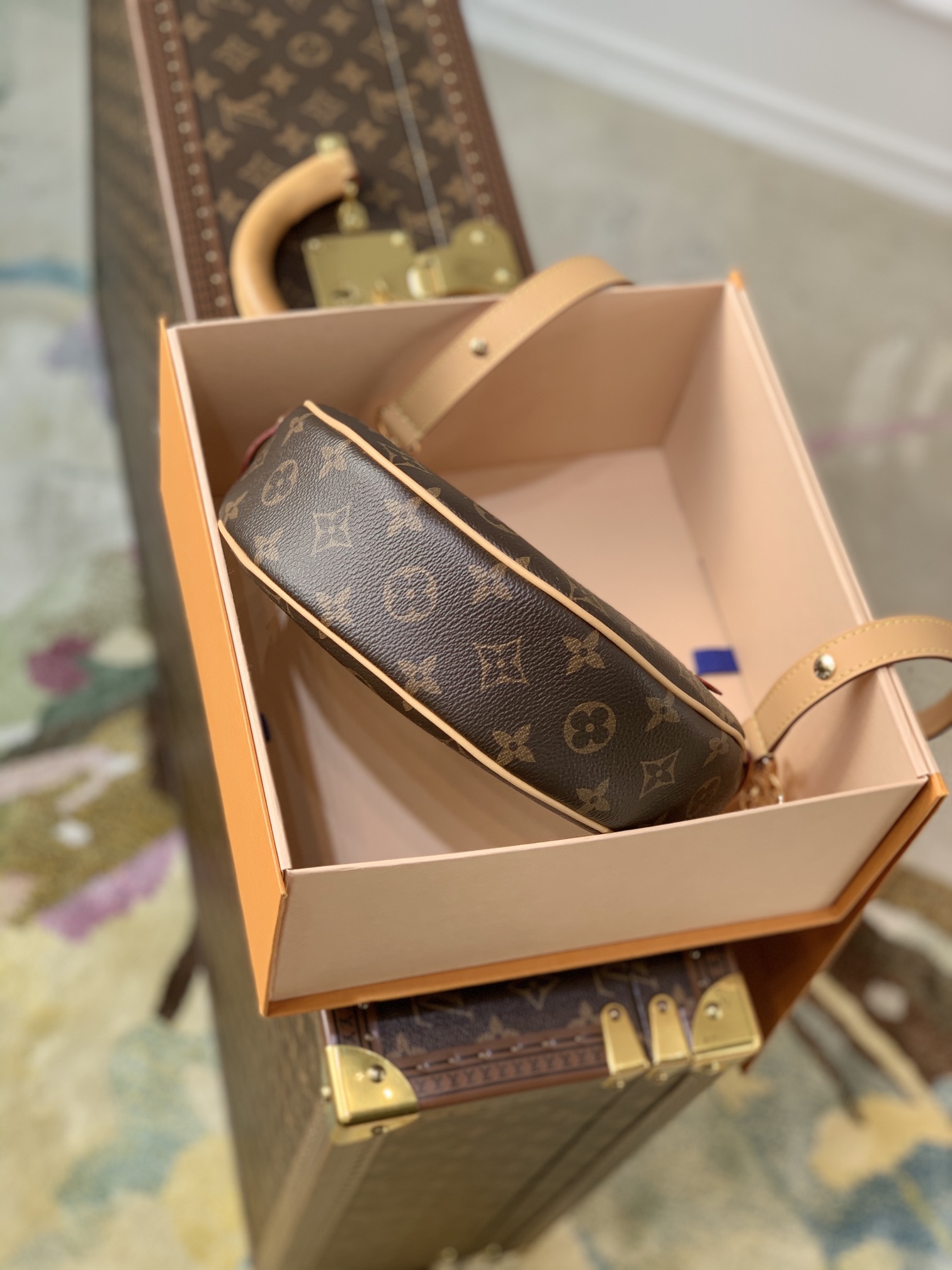 l**is V*t*n odeon handbags-m44036-24*22*6cm