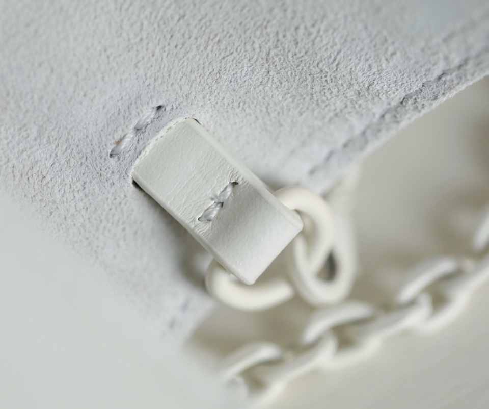 D*or wallet on chain-21.5*11.5*3cm