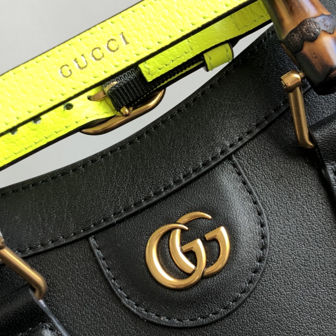 G*u*i diana top handbags