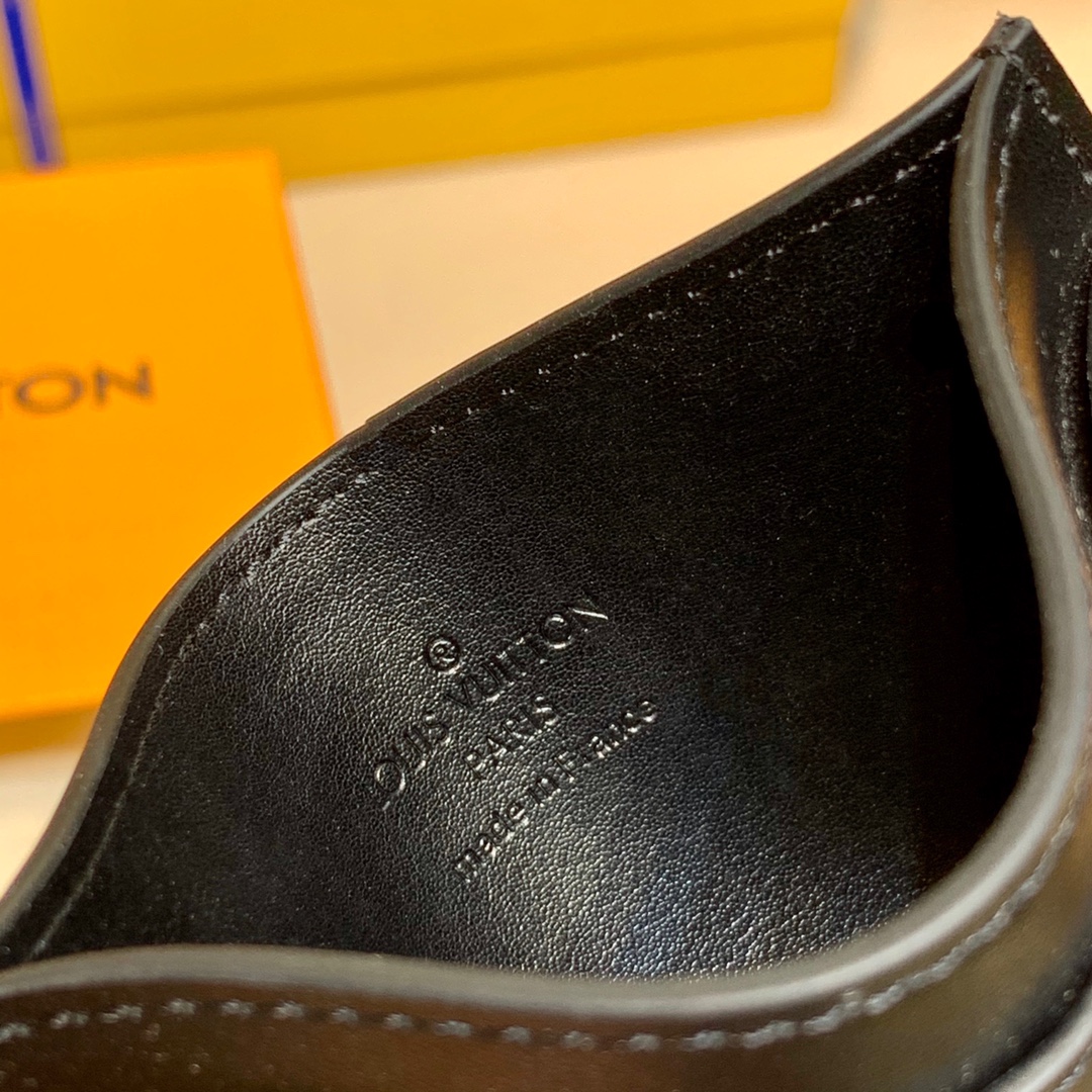 l**is V*t*n m62170 wallet-11*7*1.5cm