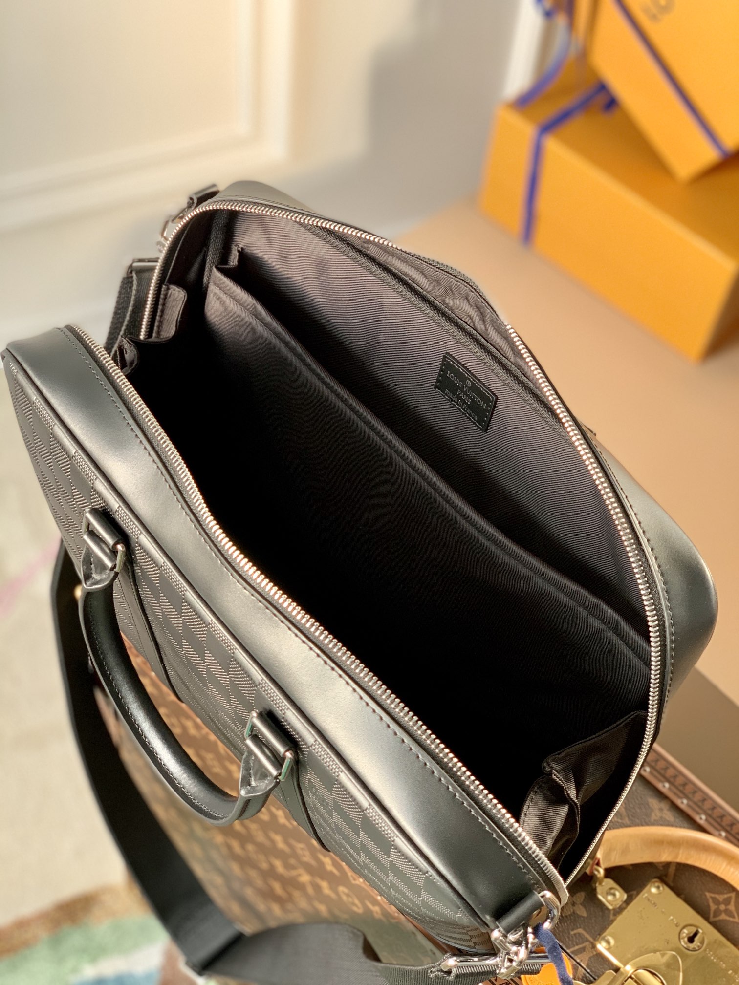 l**is V*t*n n45288 damier infini onyx sirius -35*27*7m