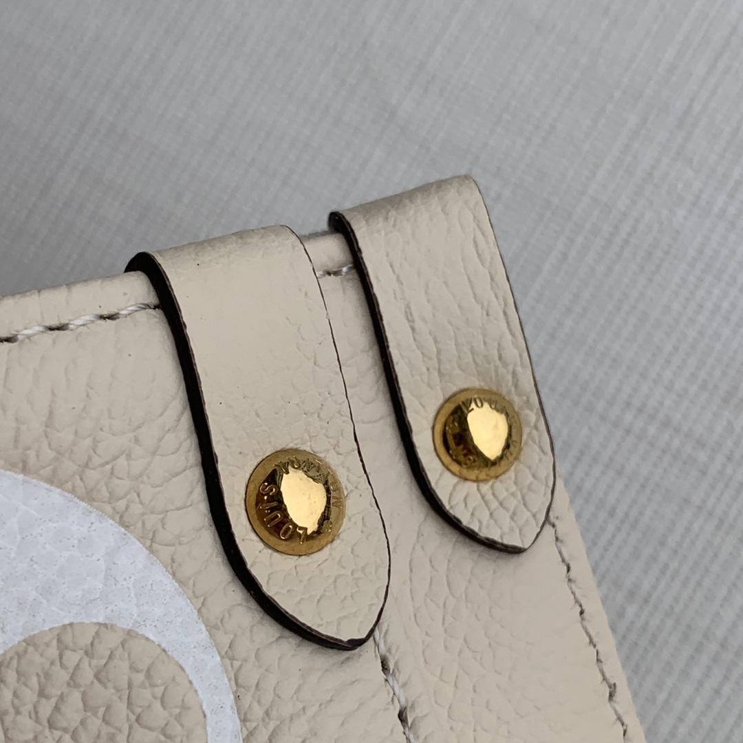 l**is V*t*n by the pooll onthego handbag-35*27*14cm