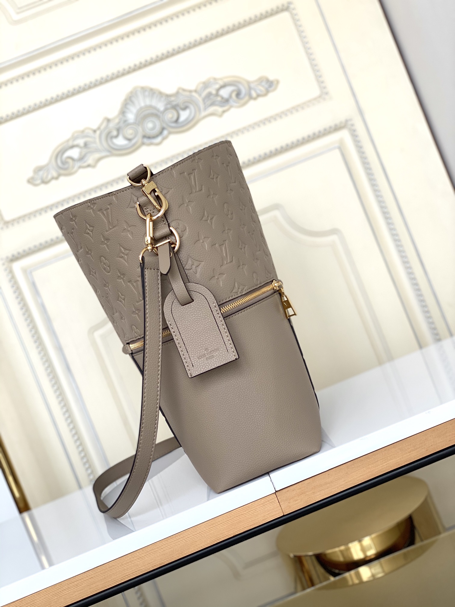 l**is V*t*n melie handbags-31*12*33cm