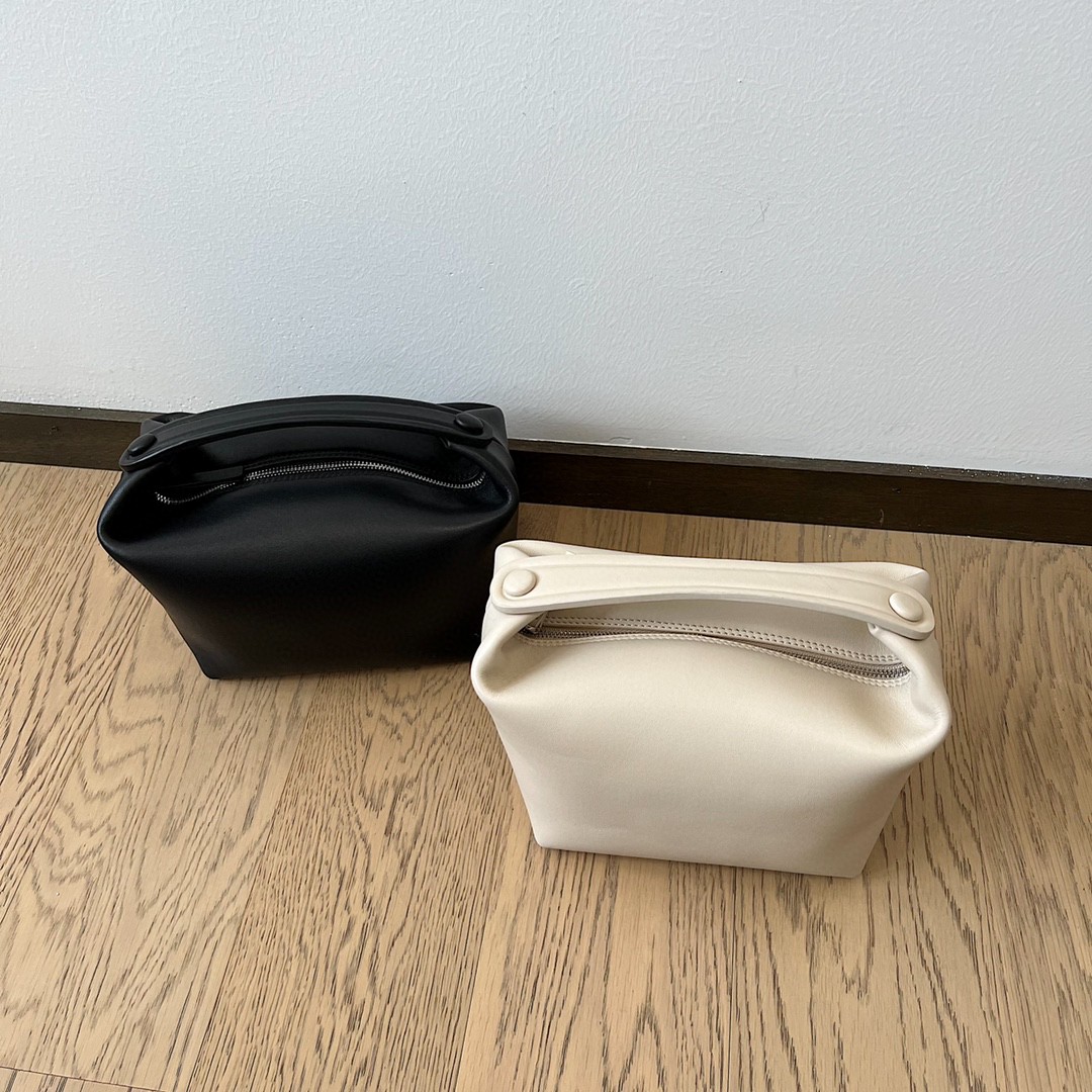 Bo*te*ga ve*ne*ta the row bag-18*13*14cm