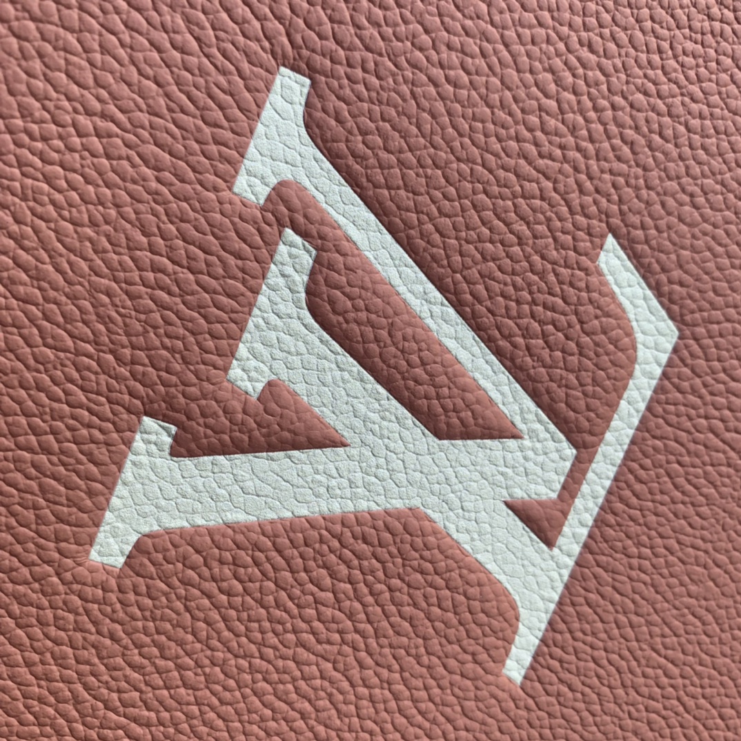 l**is V*t*n onthego handbag-35*27*14cm