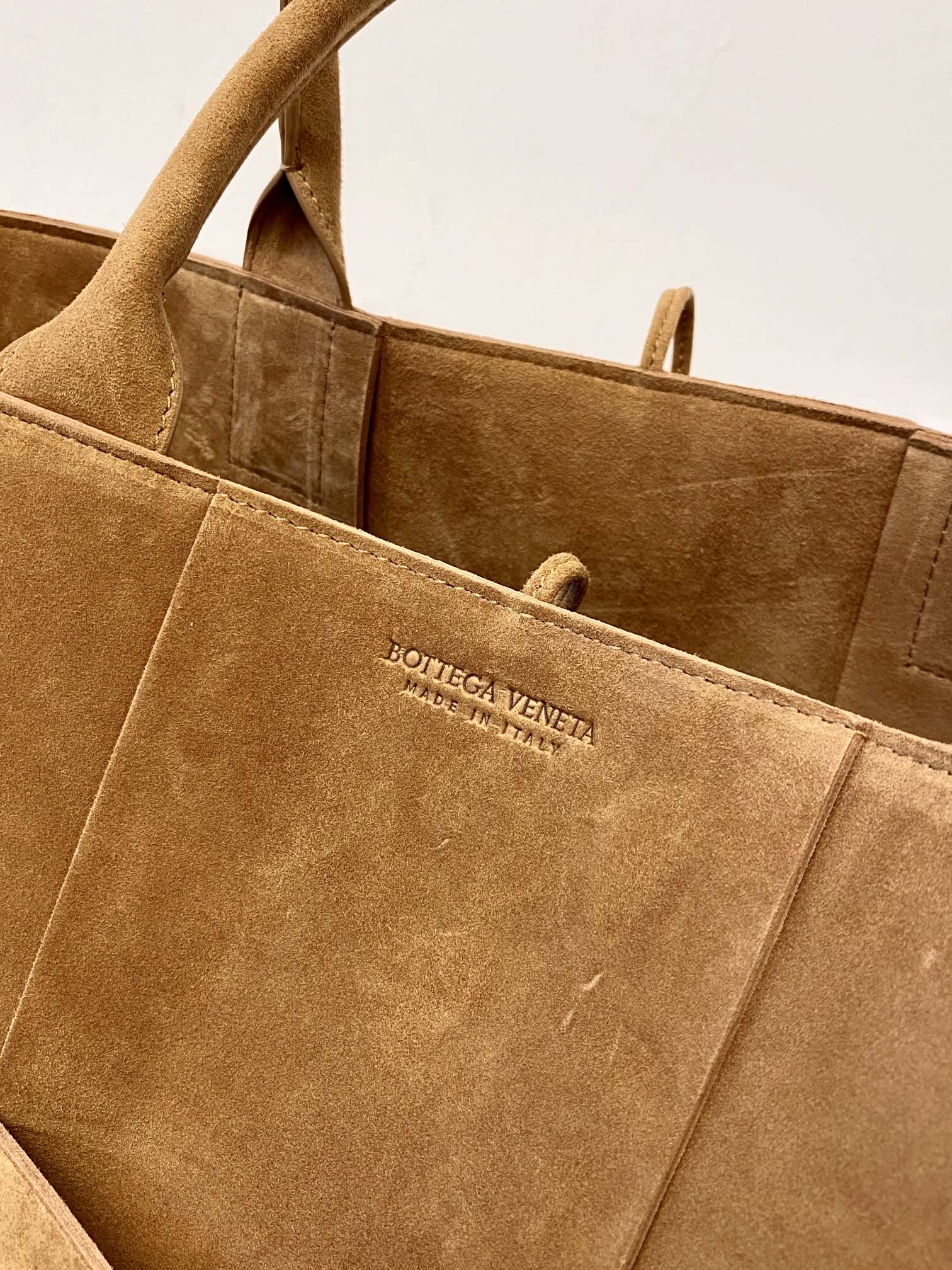 Bo*te*ga ve*ne*tatote-41×27×14cm