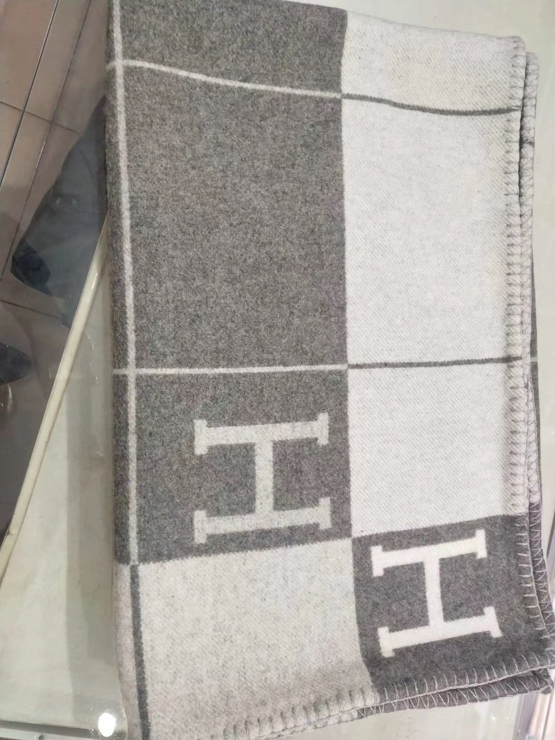 H**mes blankets-180*140cm