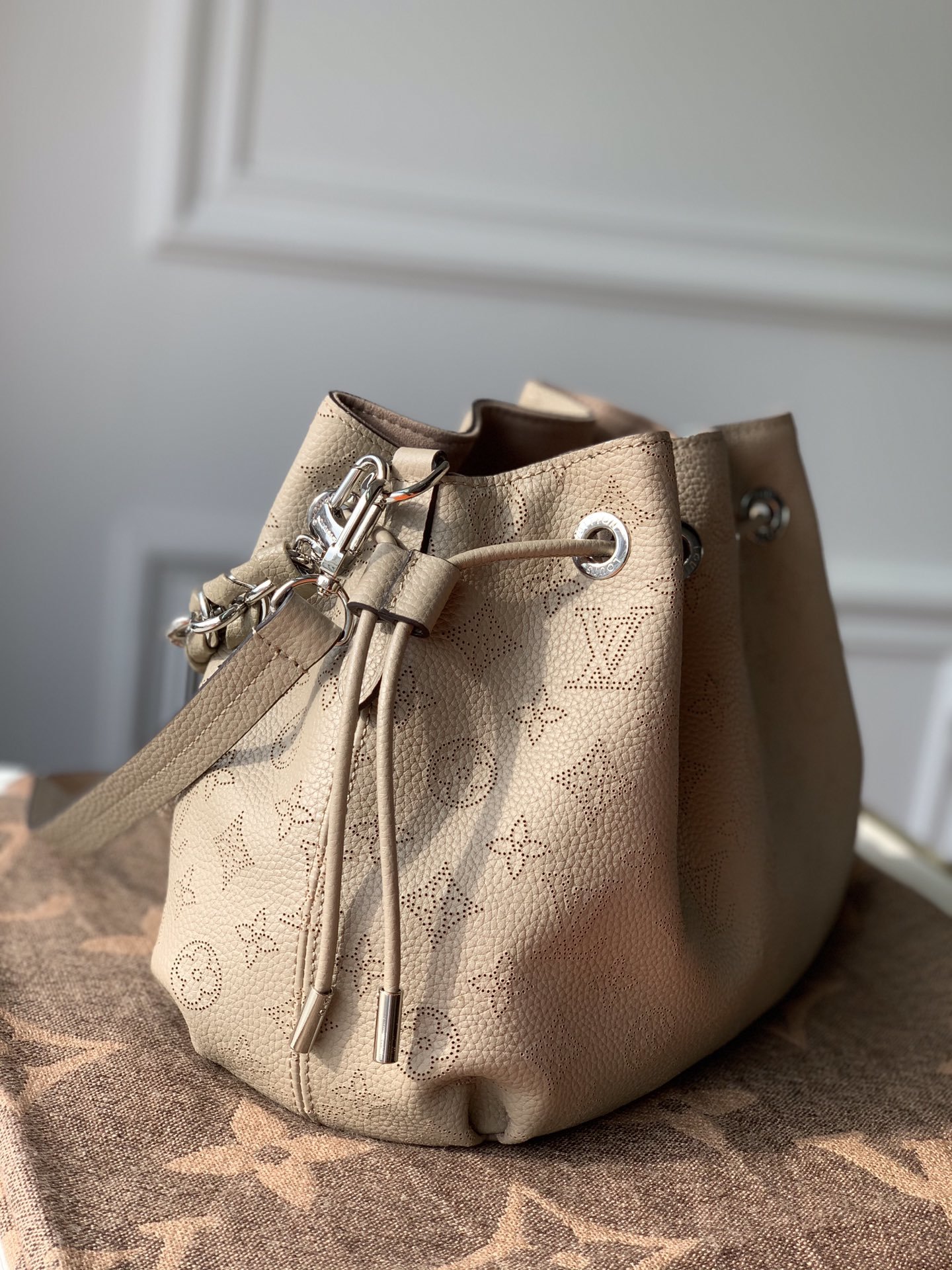 l**is V*t*n muria tote bag-25*25*20cm