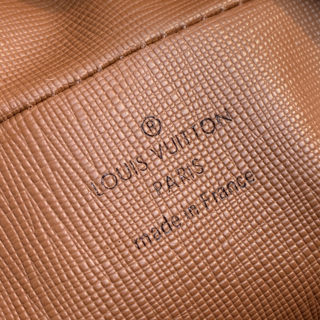 l**is V*t*n vintage handbags -21.5x12.5x6.5cm