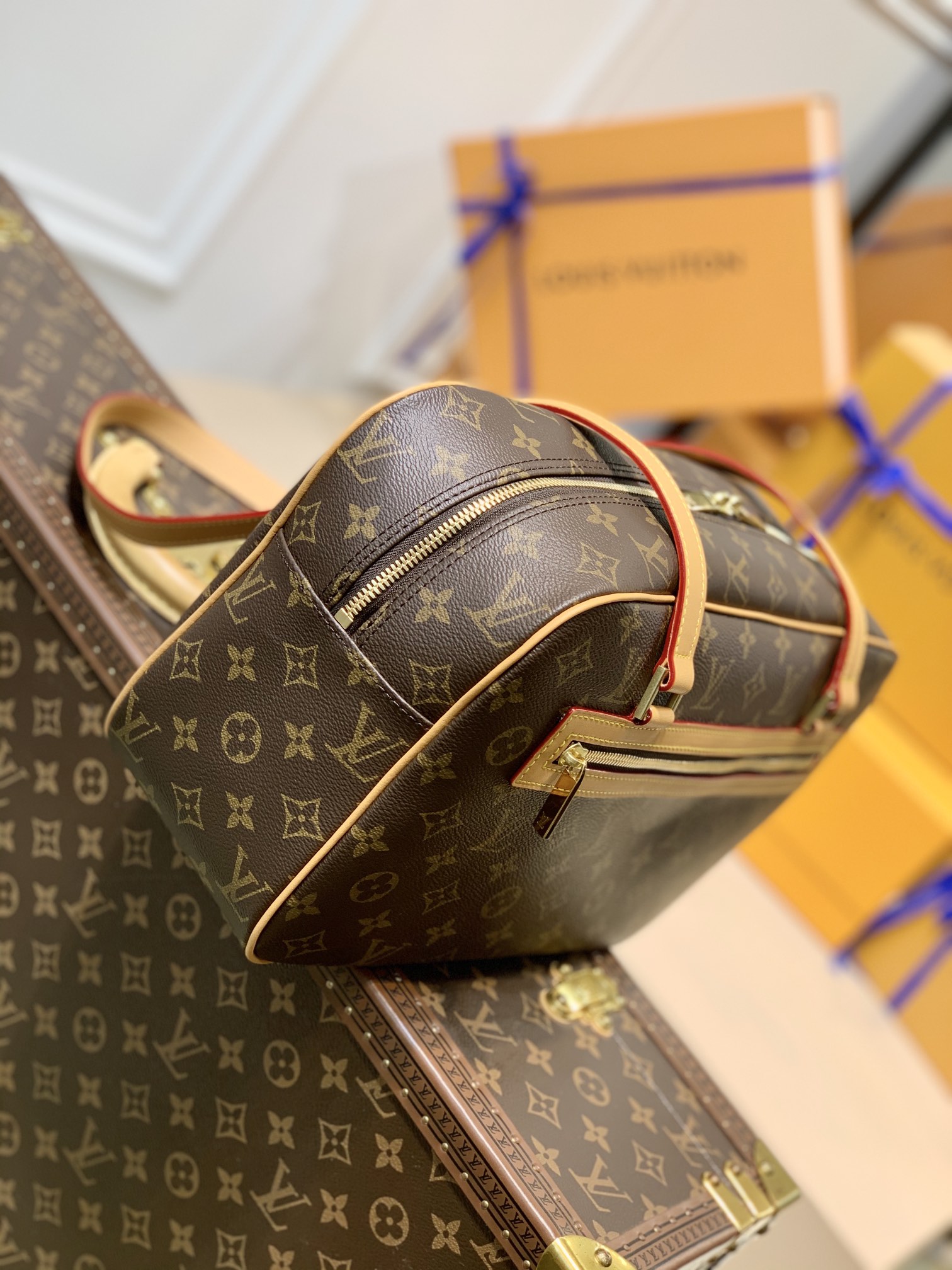 l**is V*t*n vintage handbags -m51181-23 × 37 × 12cm