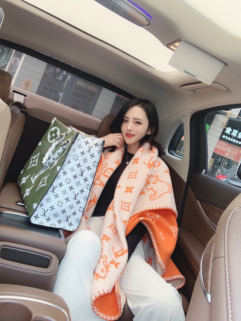 l**is V*t*n blankets-180*140cm