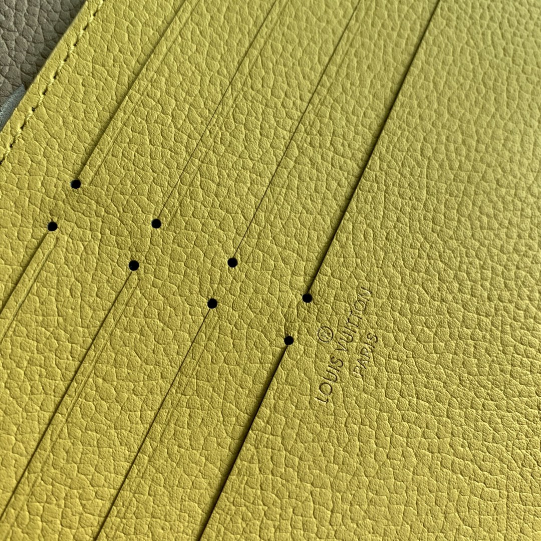 l**is V*t*n spring in the city pochette félicie wallet -21*12*3cm