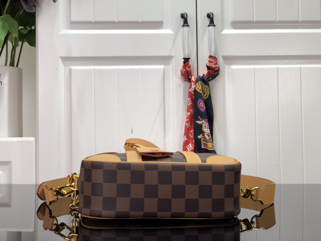 l**is V*t*n valisette souple bb-21*16*7cm