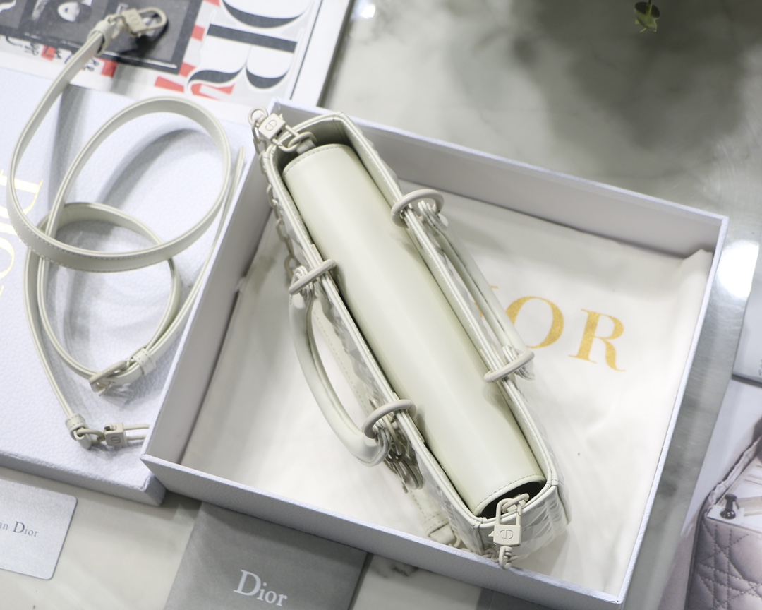 D*or lady bag-26 x 13.5 x 5 cm