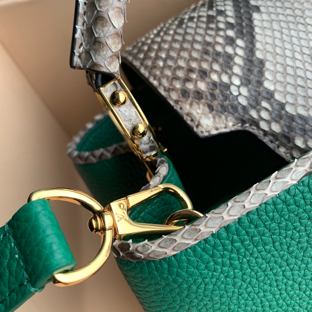 l**is V*t*n capucines bb-27*18*9cm