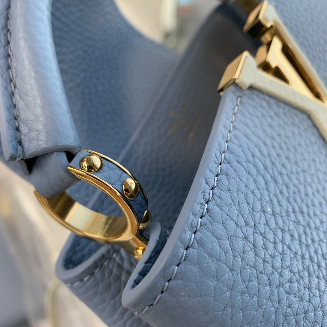 l**is V*t*n capucines bb-27*18*9cm