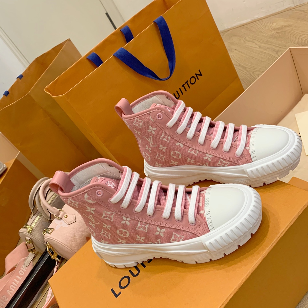 l**is V*t*n sneakers(eu35-eu41)