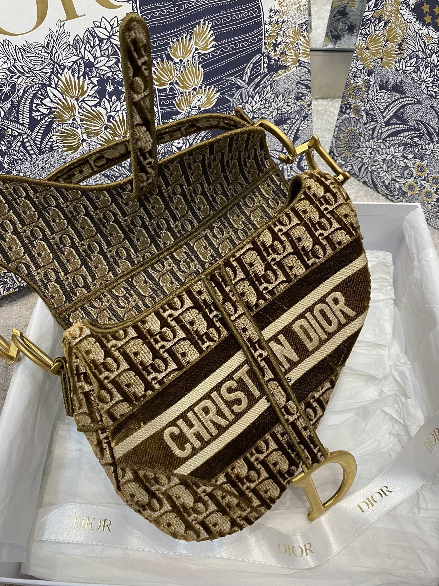 D*or oblique bag-25.5*20*6.5cm