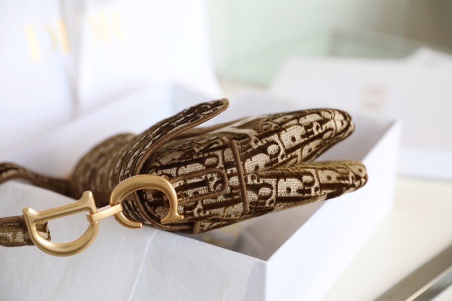 D*or saddle bag-25.5 x 20 x 6.5cm