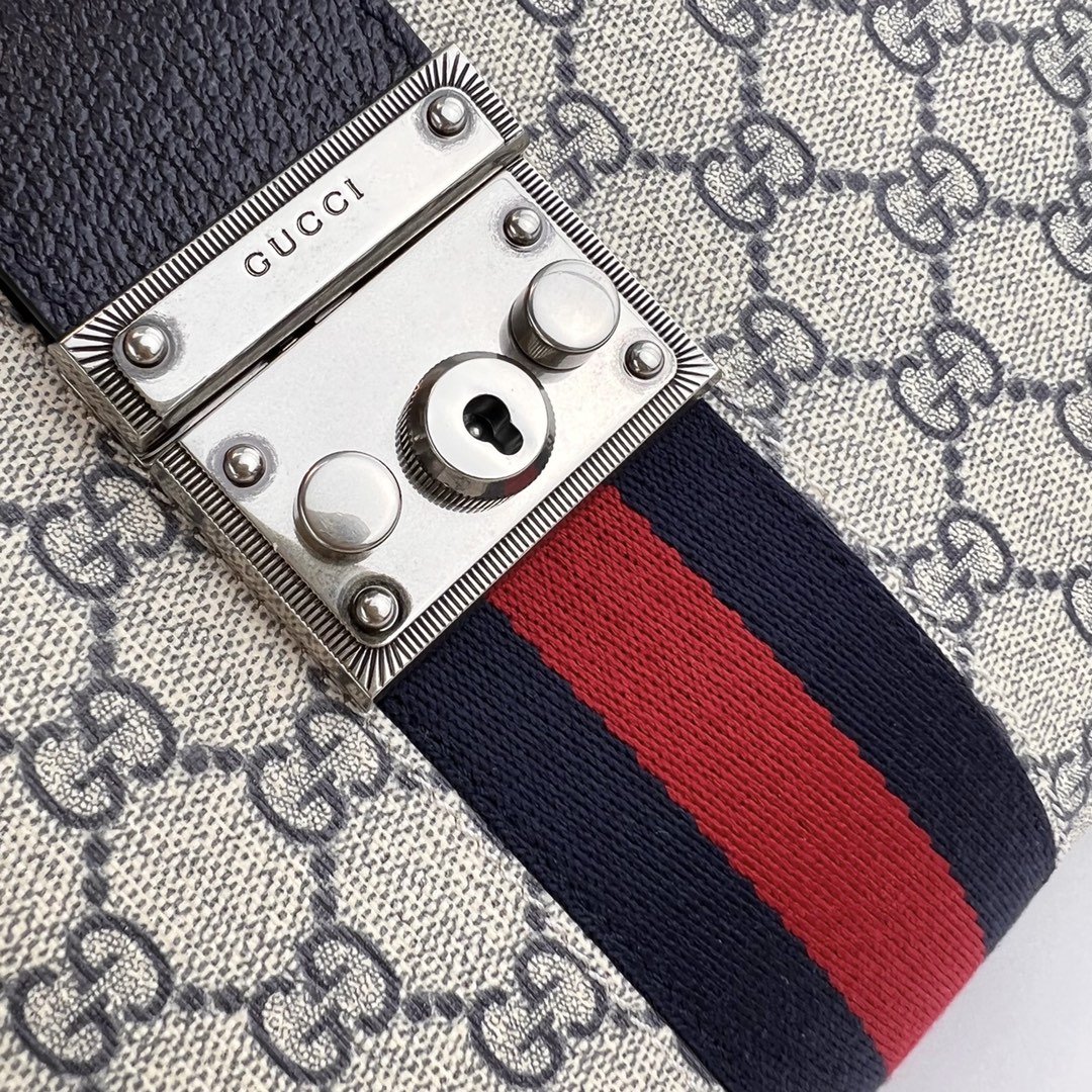 G*u*i padlock bag-26*18*10cm