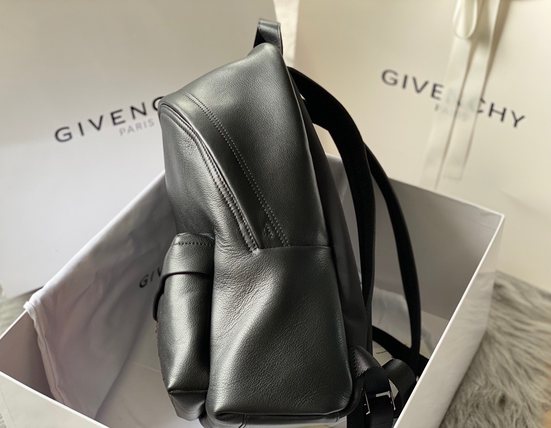 Givenchy Backpack-28x40x15CM