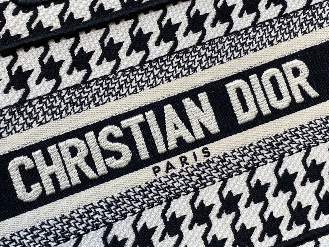 D*or mini book tote-23*17*7cm