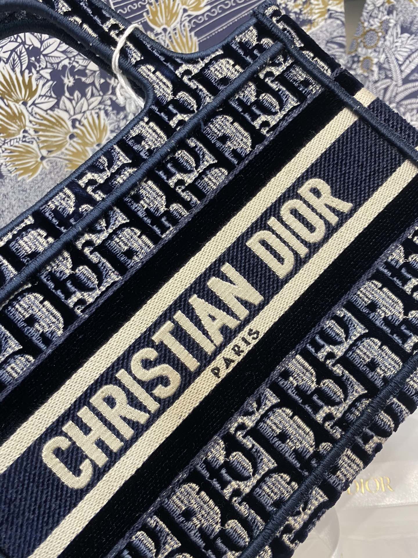 D*or mini book tote-23*17*7cm