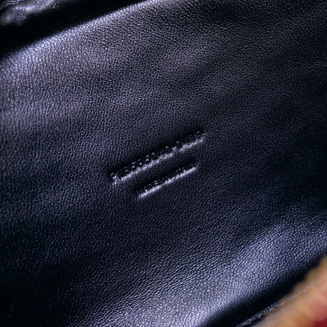 YSL Mini Lou Camera Bag-‎19*11*5CM