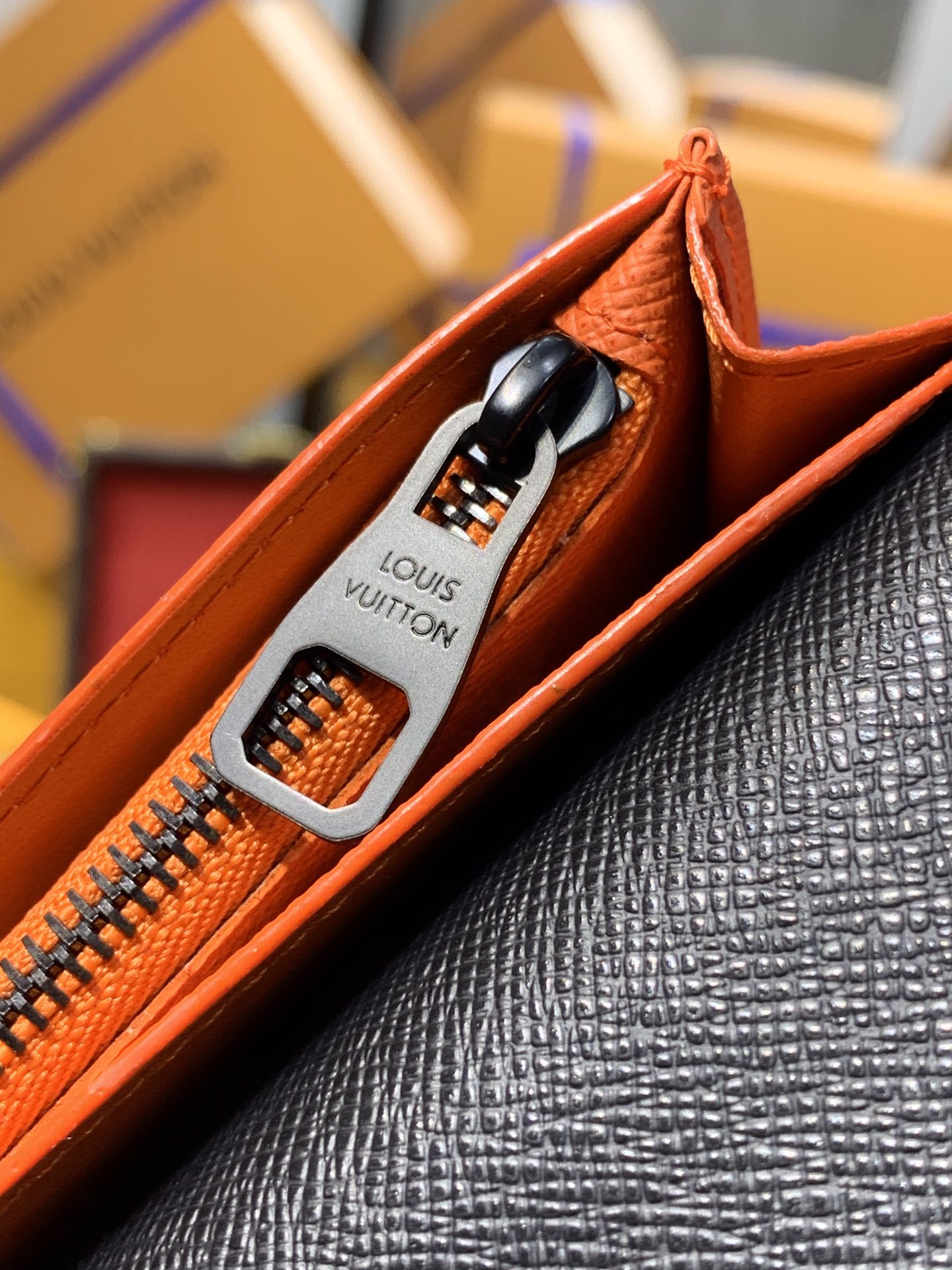 l**is V*t*n brazza wallet-10*19*2cm