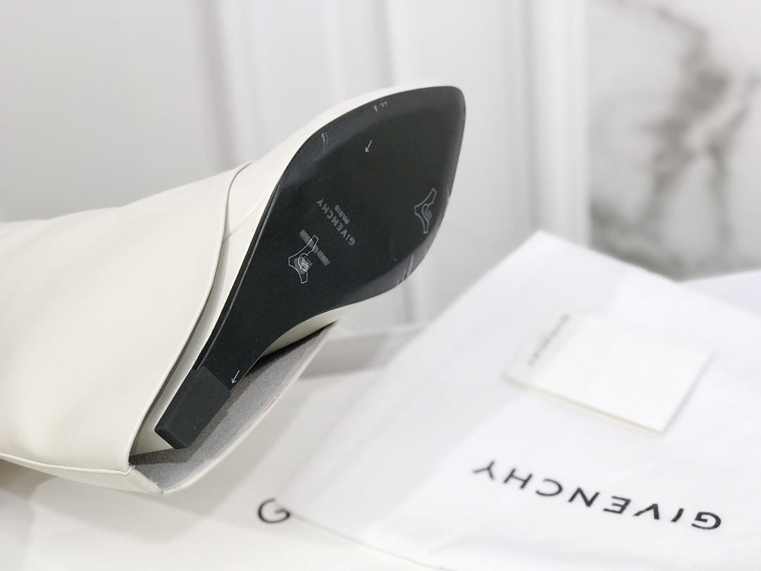 Givenchy Boots(EU35-42)