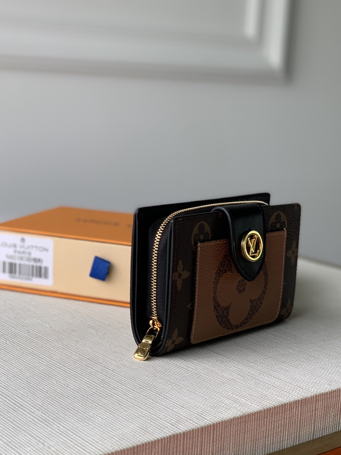 l**is V*t*n juliette wallet-14*11*3cm