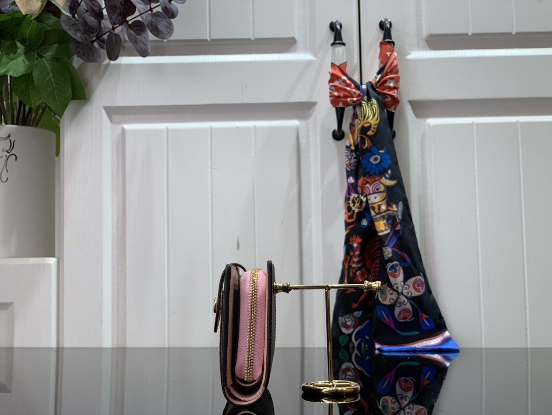 l**is V*t*n juliette wallet-14*11*3cm