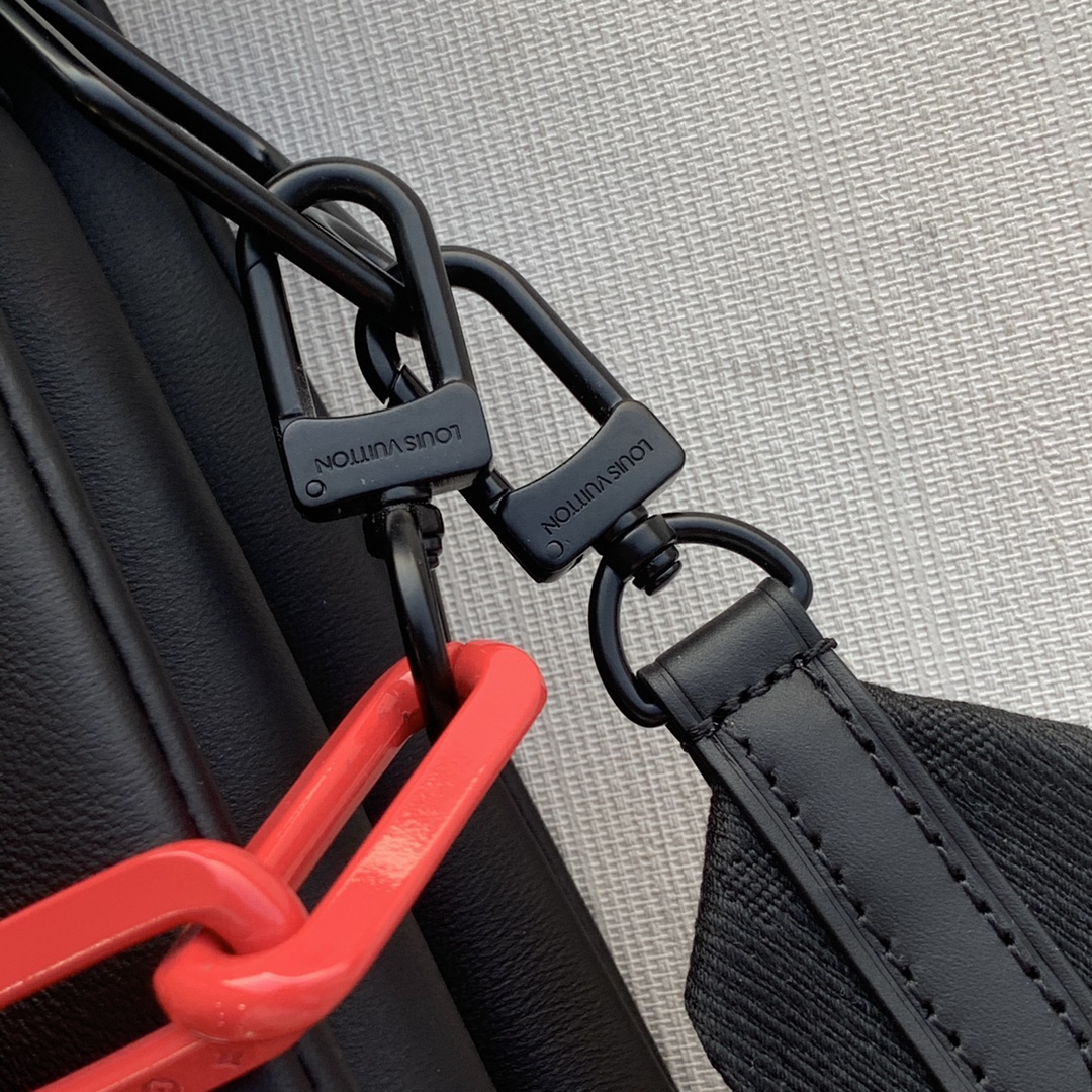 l**is V*t*n coussin handbags-26*20*12cm