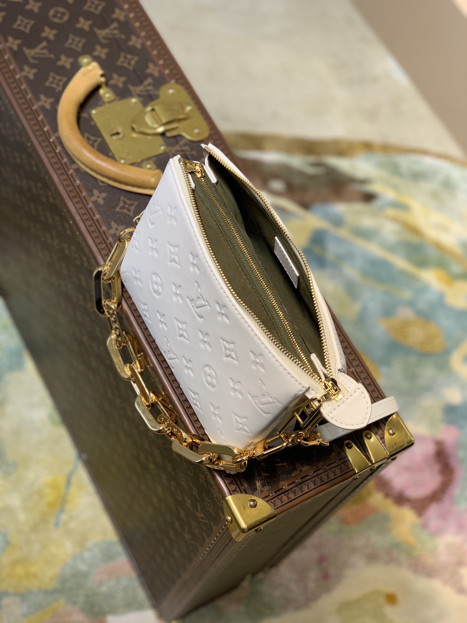 l**is V*t*n coussin handbags-26*20*12cm