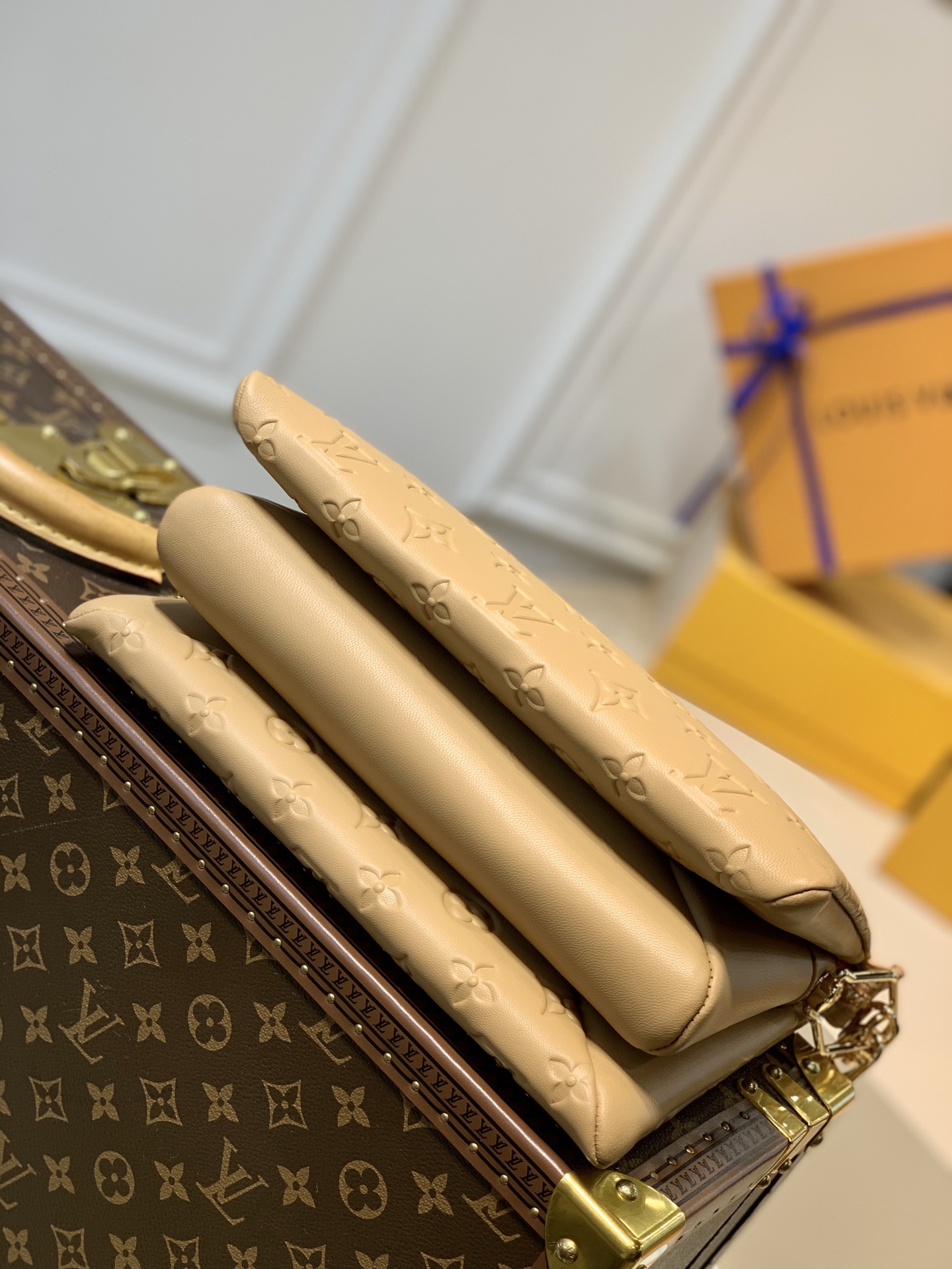 l**is V*t*n coussin handbags-26*20*12cm