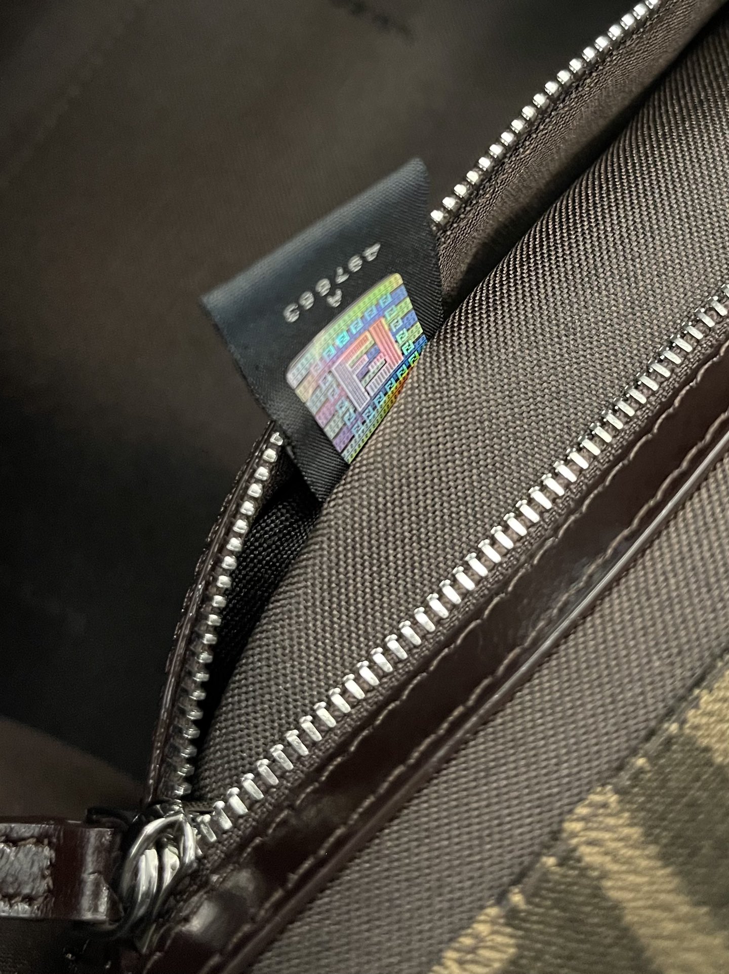 F**di vintage handbags-28x19x10cm