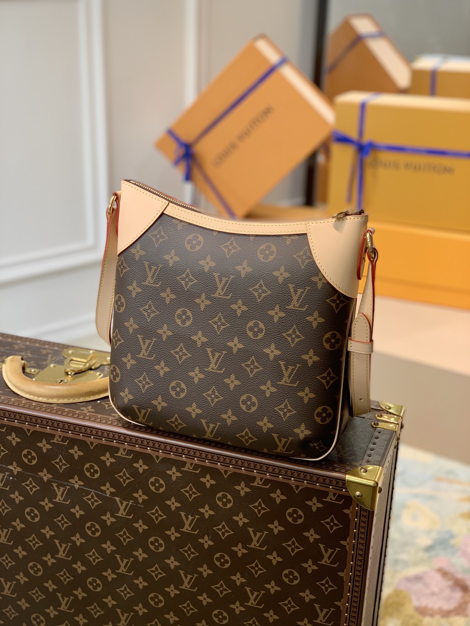 l**is V*t*n odeon handbags-m56390-26* 29*7cm