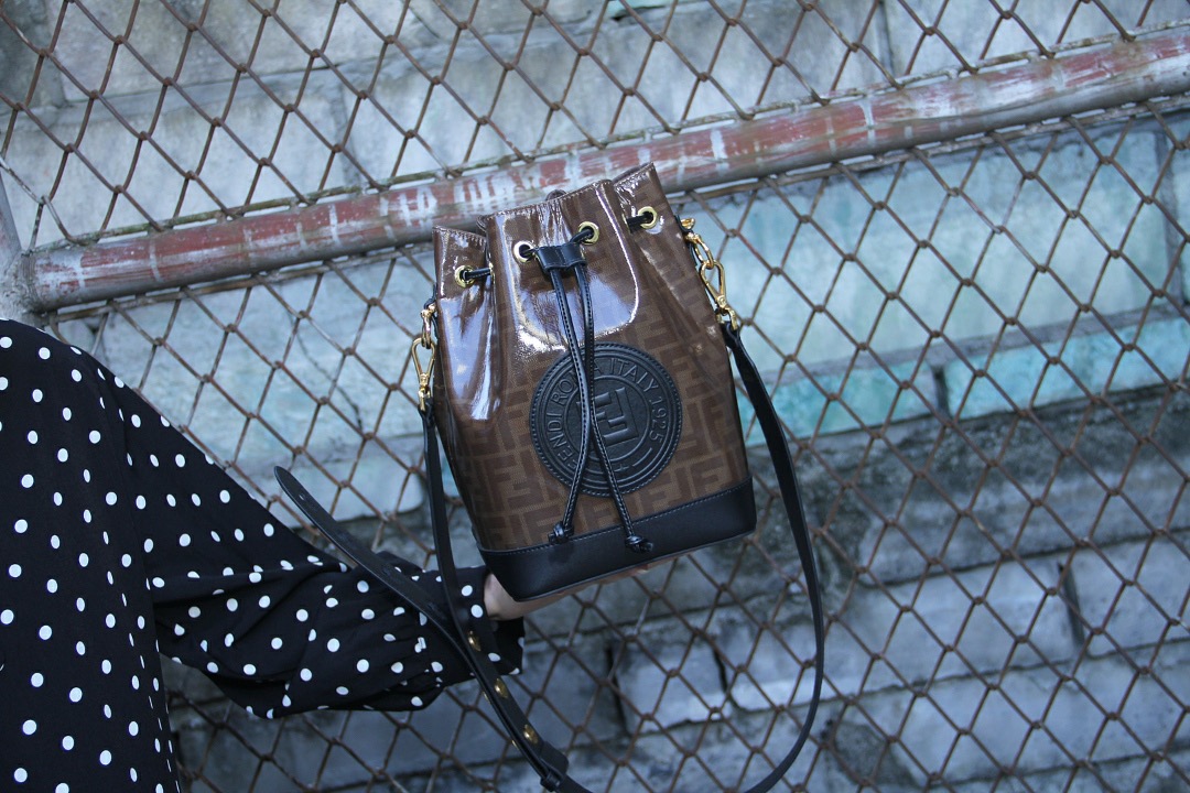 F**di bucket-17*15*25cm