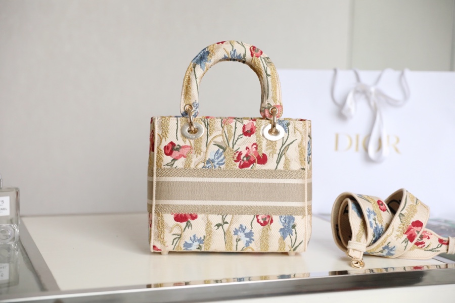 lady D*or handle bag-24cm