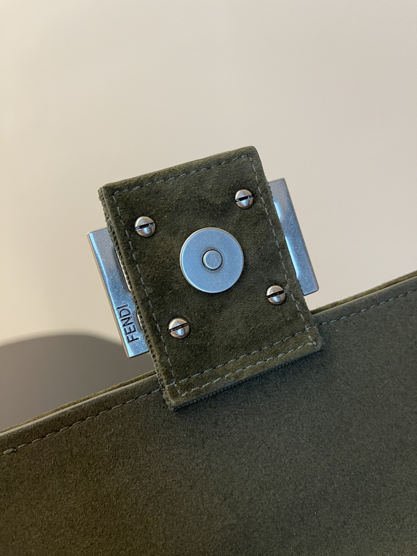 F**di medium lconic baguette bag-24x7x14.5cm