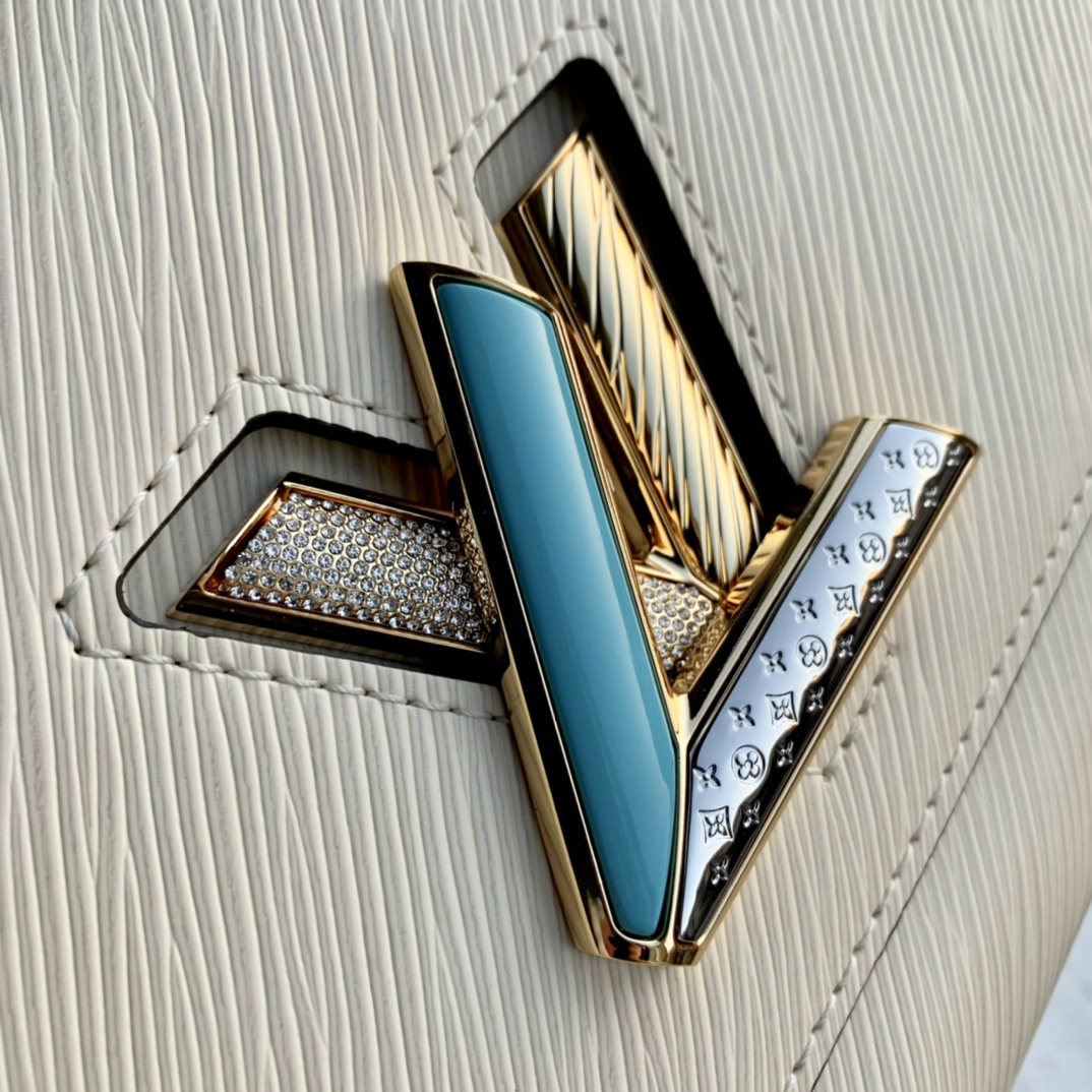 l**is V*t*n twist mm-23*18*8cm