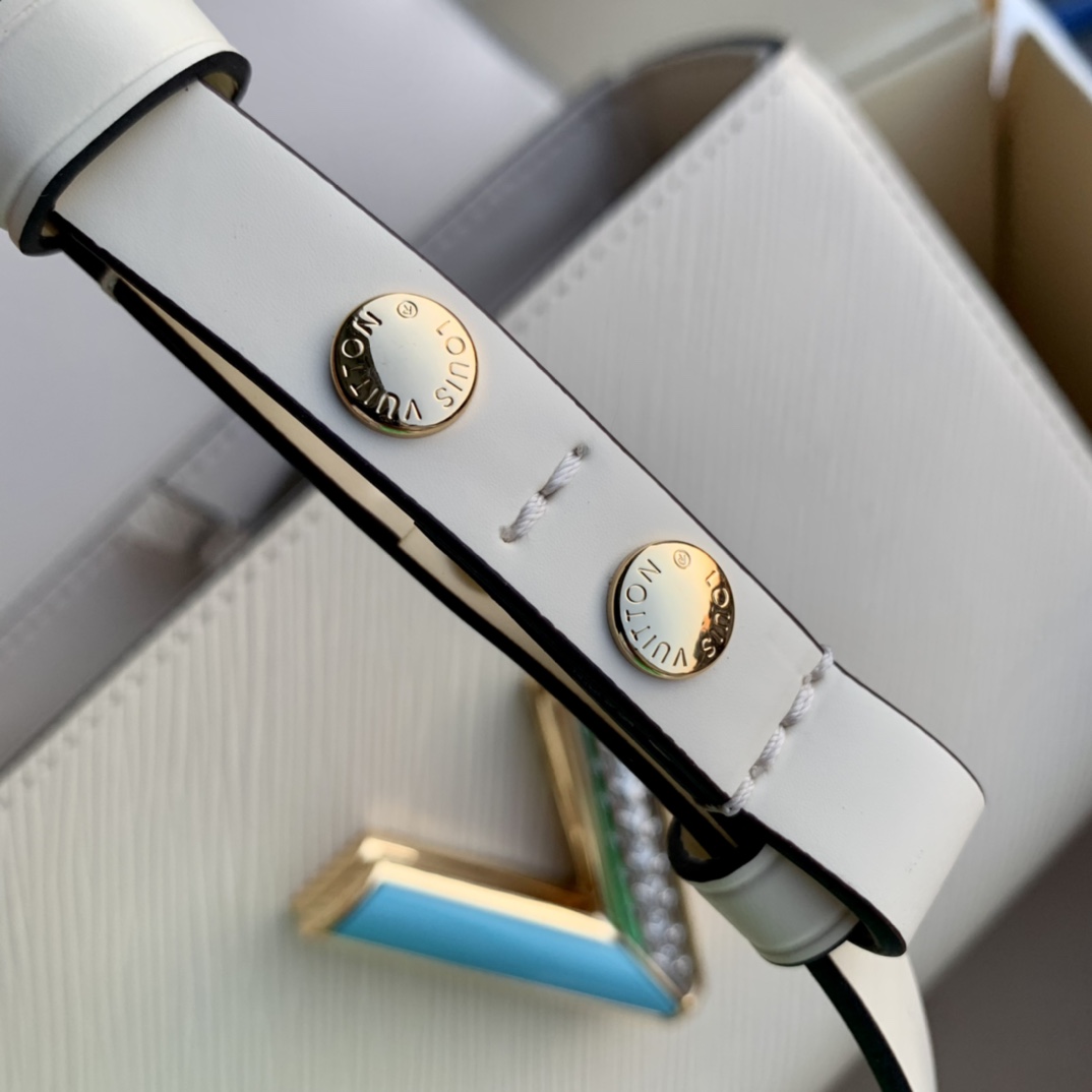 l**is V*t*n twist mm-23*18*8cm