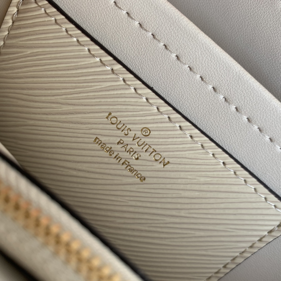 l**is V*t*n twist mm-23*18*8cm