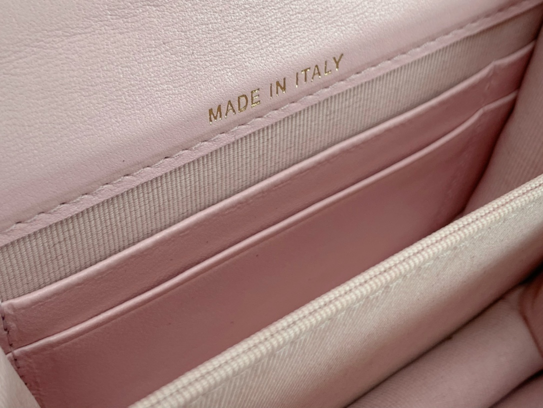 CHANLE Vintage Chain Bag-13*9.5*6CM