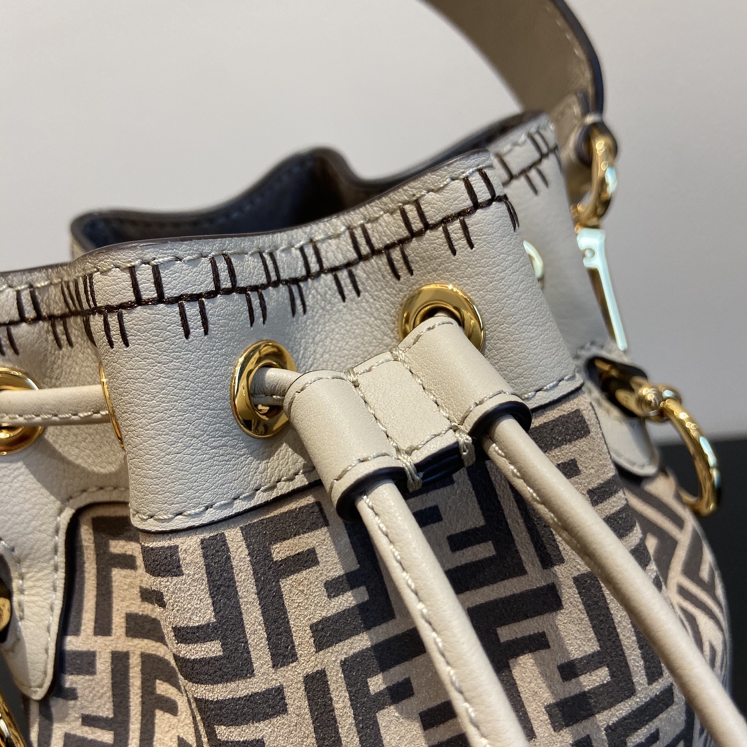 F**di mini mon tresor bag -12x18x10cm