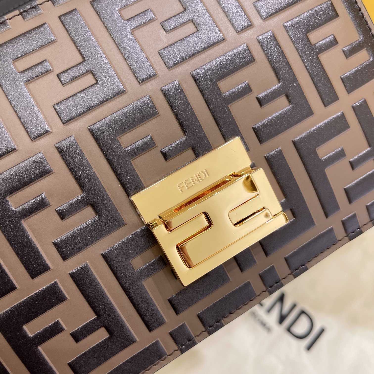 F**di kan u-19x13x9cm