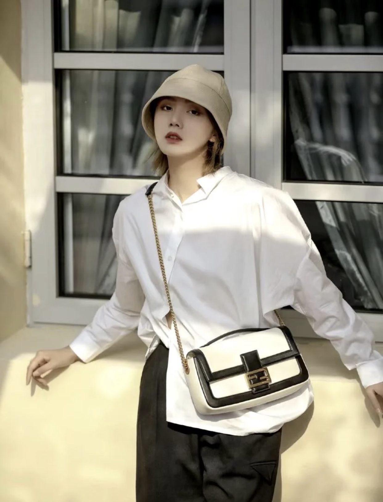 F**di medium baguette bag-26x15x4cm