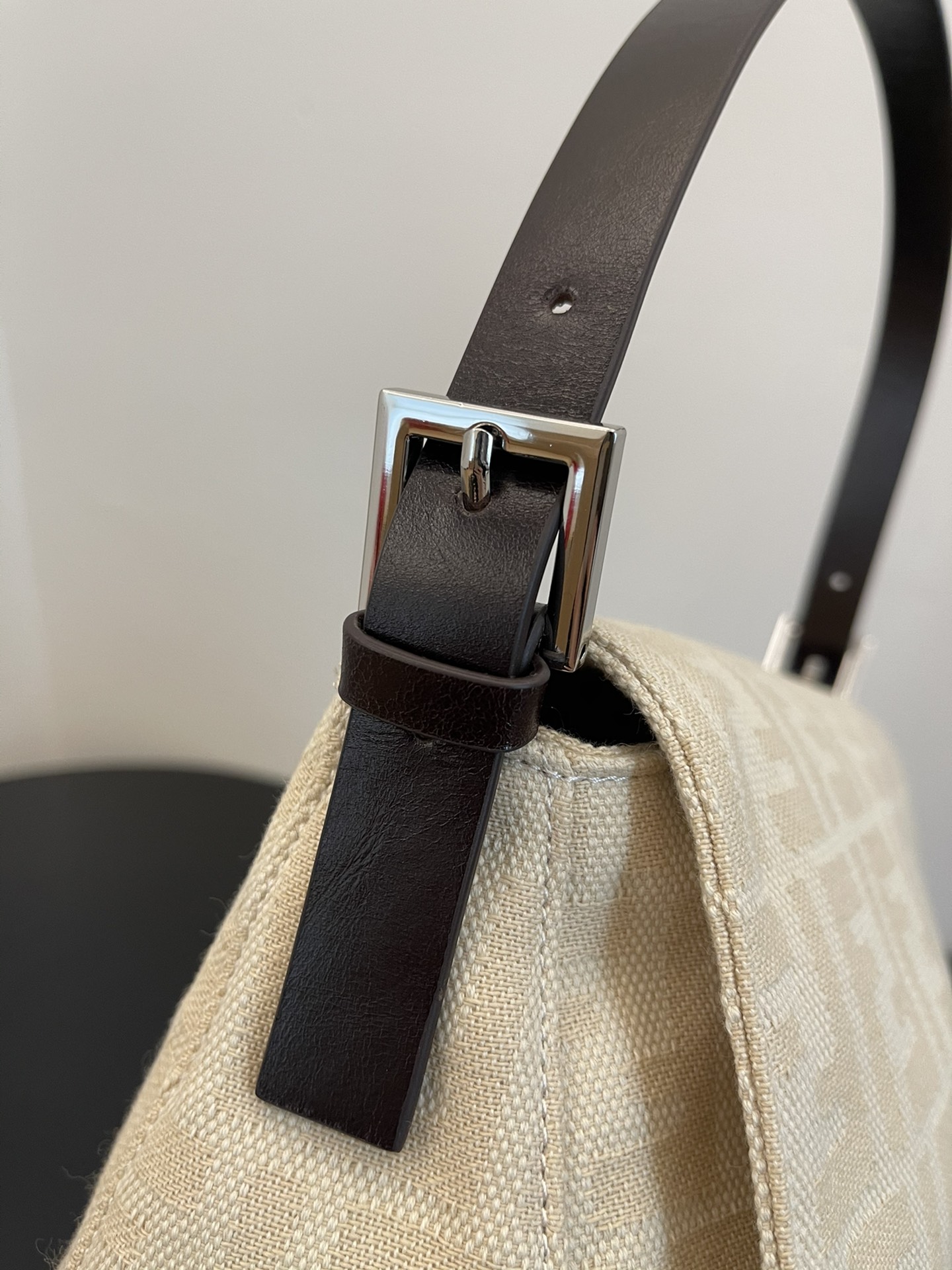 F**di large baguette bag-29x21x12cm