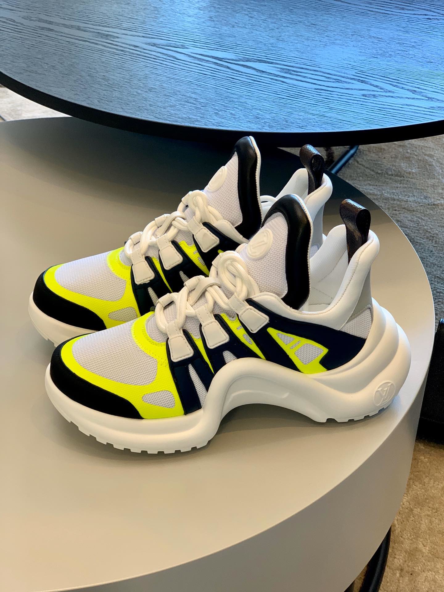 l**is V*t*n archlight sneaker